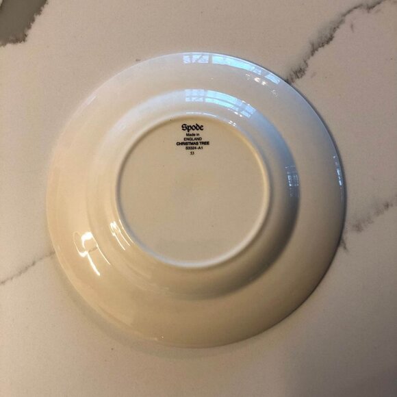 Spode Christmas Tree 6.5" Bread/Butter Plates (2) 53324 - Picture 2 of 2